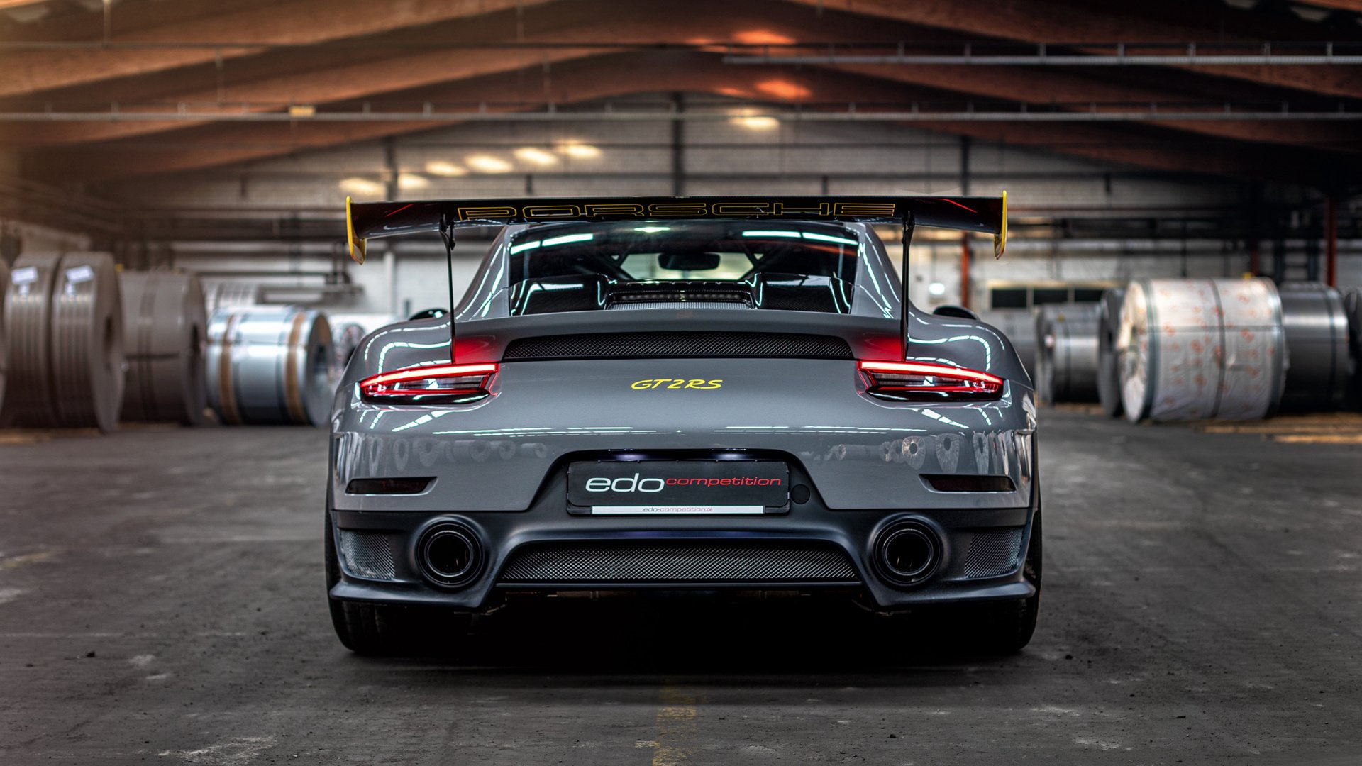 雷火电竞网址-孤胆英雄与钢铁防线的崩溃，斯通斯如何一夜打爆意甲争冠天平